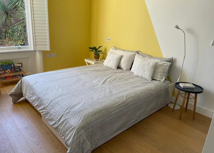 Spacious Apartment With Terrace